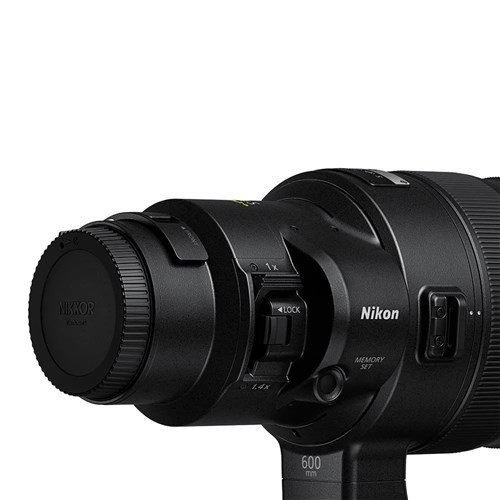 NIKON-600-6