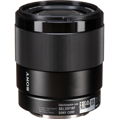 Sony-35mm-F1.8-E-Mount-Full-Frame-Lens03