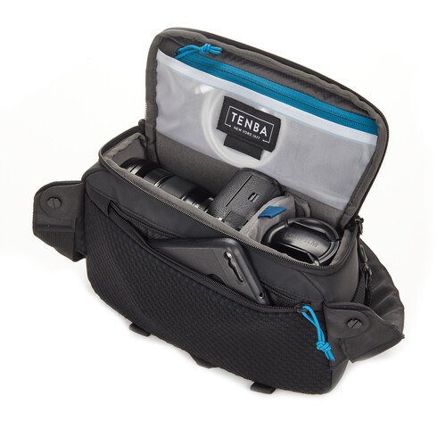 Tenba-Axis-V2-4L-Black-Sling-Bag04