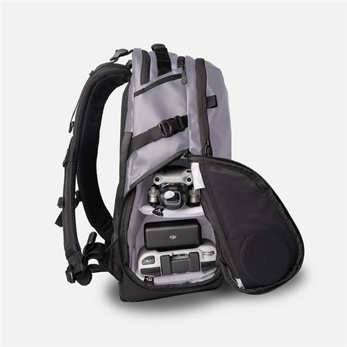 Wandrd-Stratus-Photo-18-Uyuni-Purple-Backpack-06