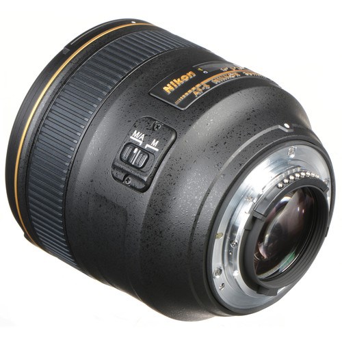 nikon-85mm-f1.4-2
