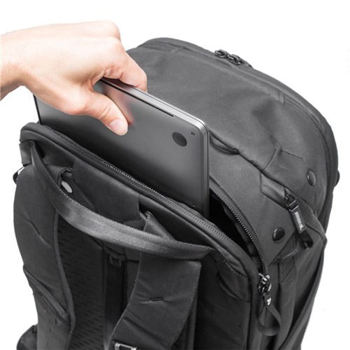 peak_travel_45L_backpack04